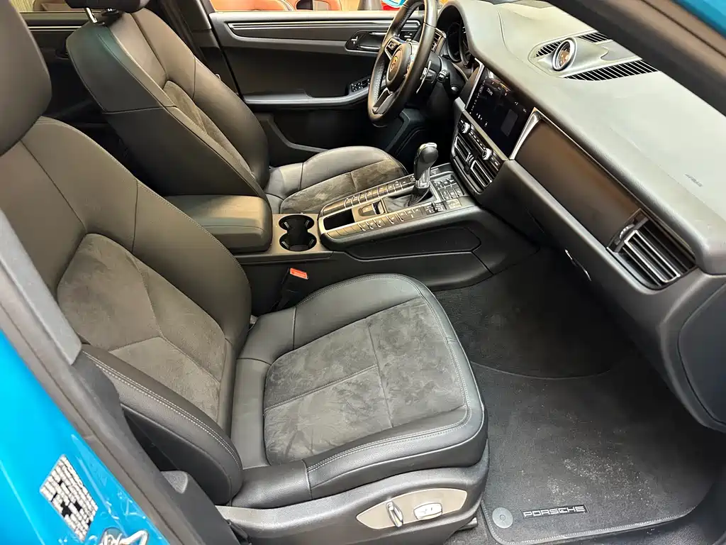 Porsche Macan 2019 — фото 13