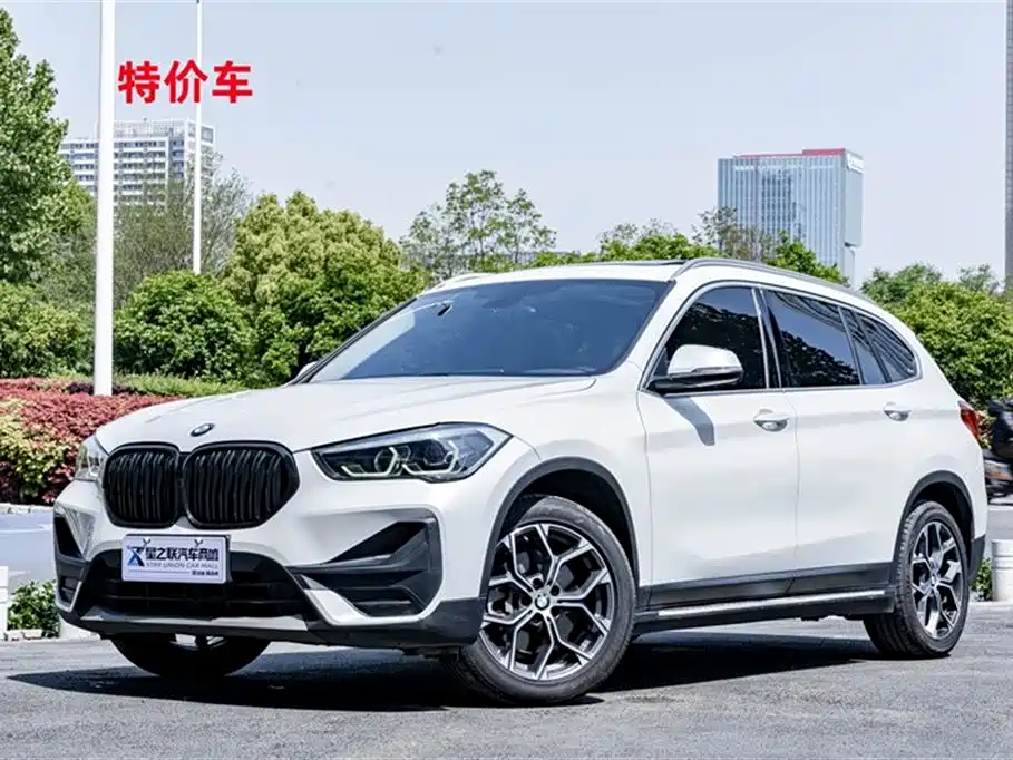 BMW X1 2021 — фото 1