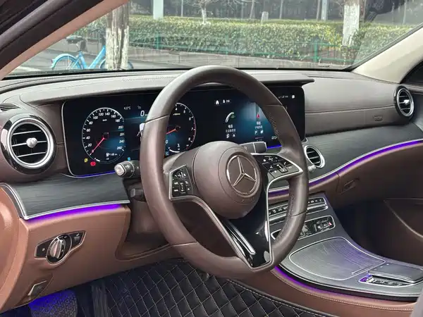 Mercedes-Benz E-Class 2023