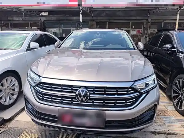 Volkswagen Sagitar 2025