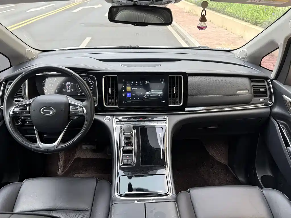 GAC Motor Trumpchi M8 2021 — фото 13