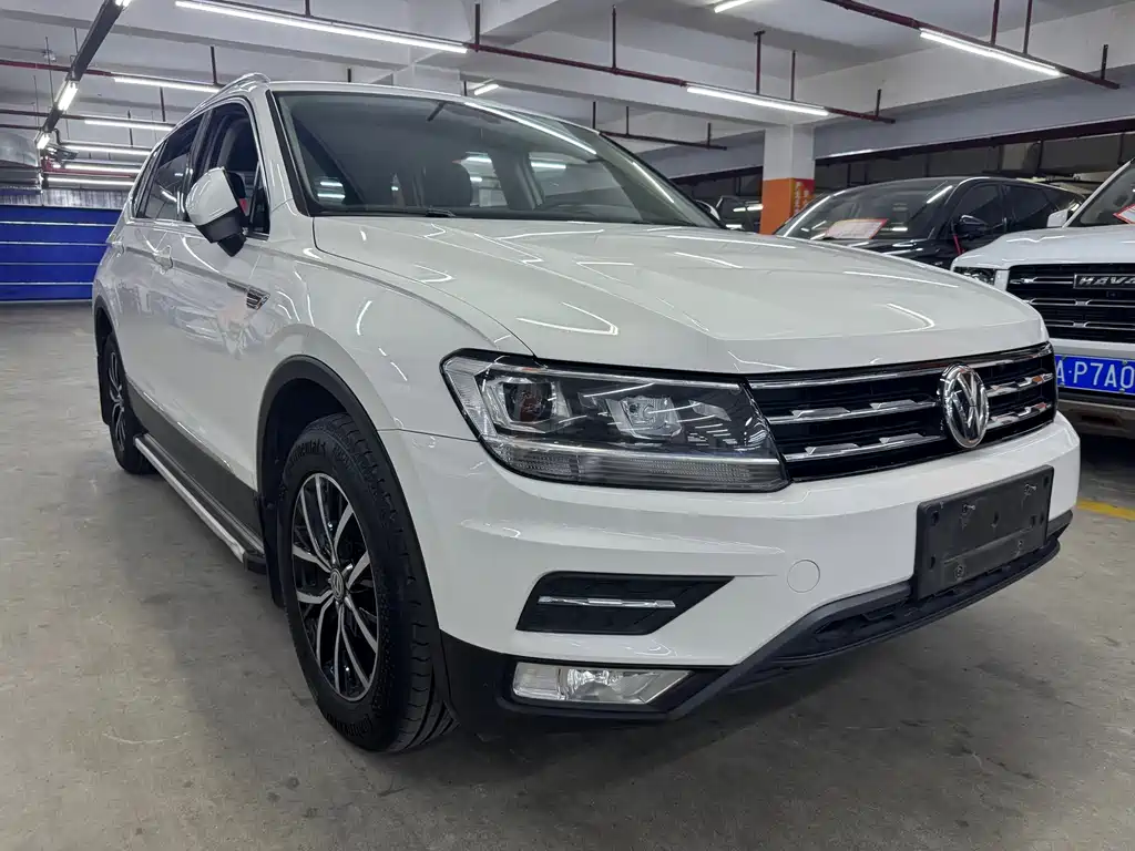 Volkswagen Tiguan L 2018 — фото 3