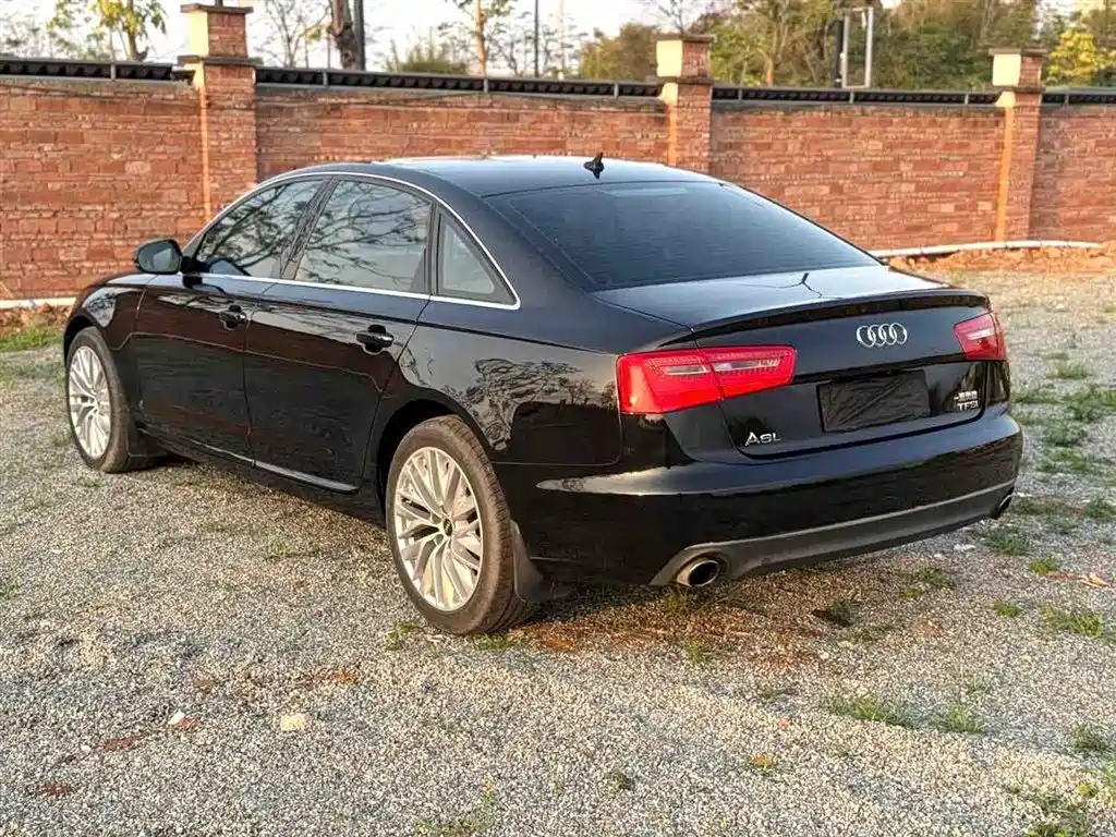 Audi A6L 2015 — фото 4