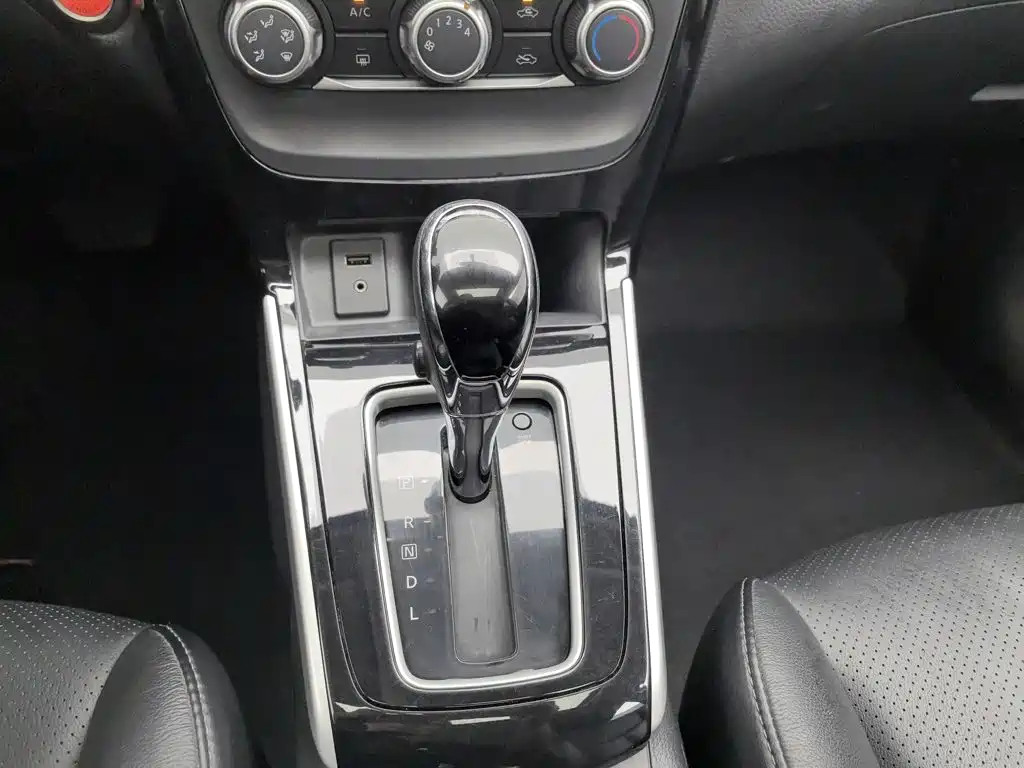 Nissan Sylphy 2016 — фото 13