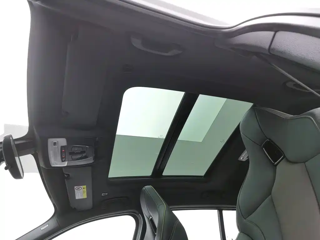 BMW X2 2023 — фото 14