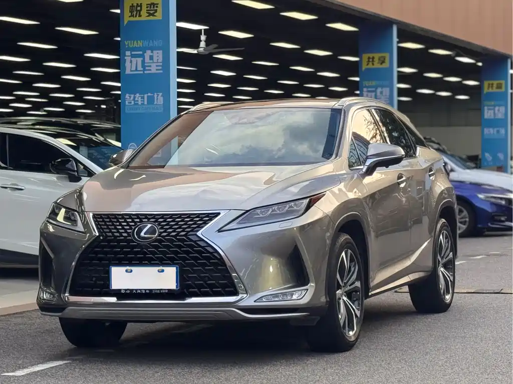 Lexus RX 2021 — фото 1
