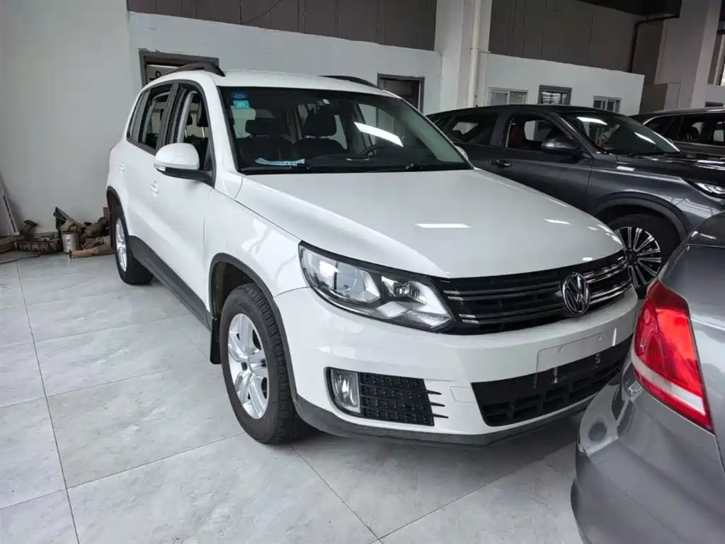 Volkswagen Tiguan 2015 — фото 4