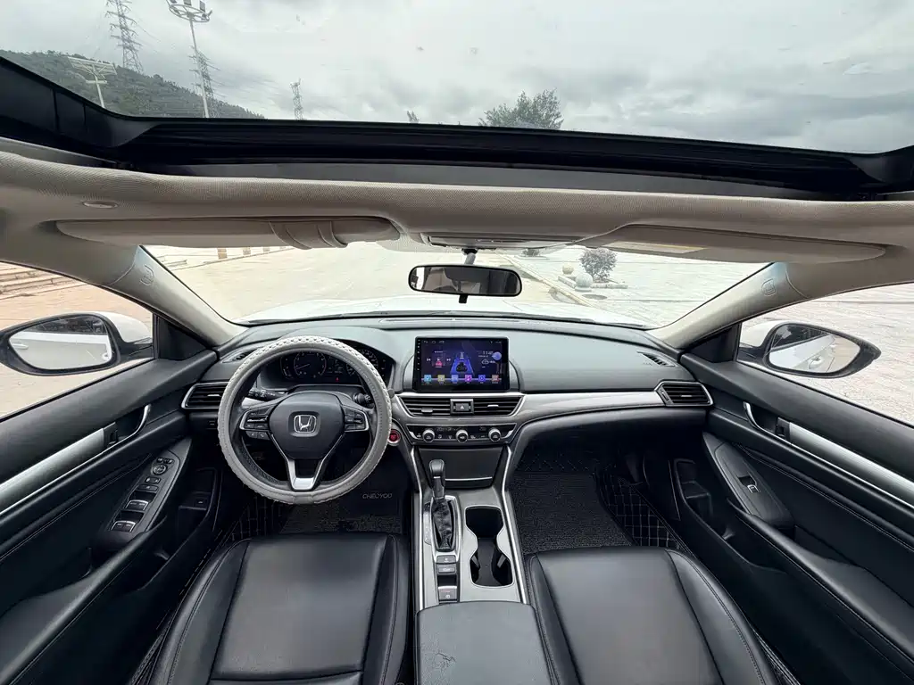 Honda Accord 2019 — фото 9