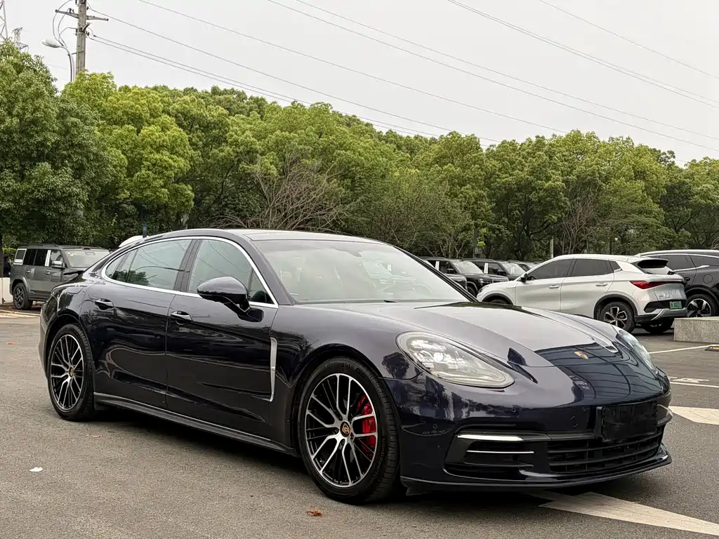 Porsche Panamera 2018 — фото 3
