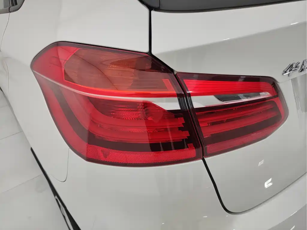 BMW 2 Series Station Wagon 2017 — фото 14