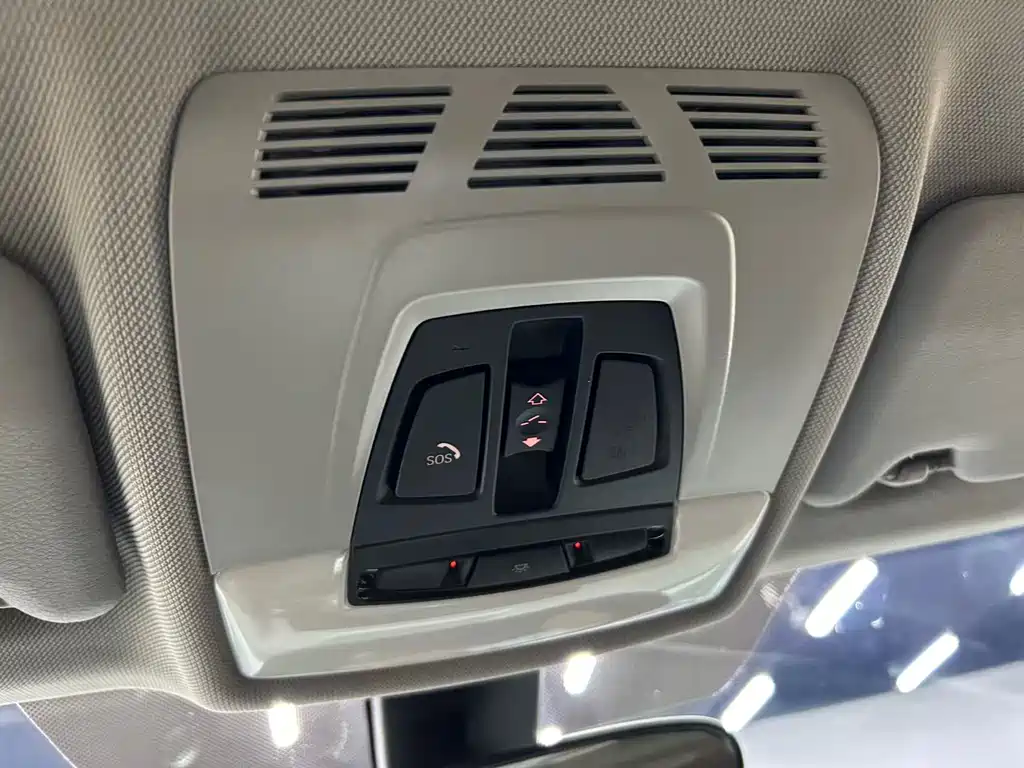 BMW 1 Series 2022 — фото 15