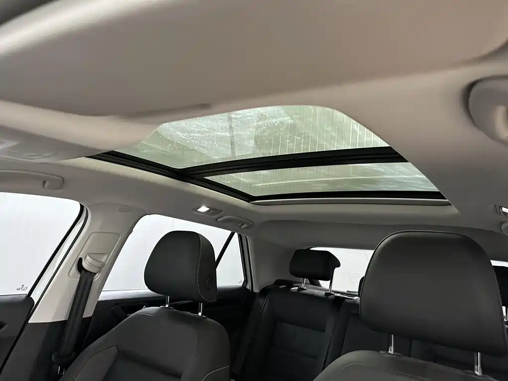 Volkswagen T-Roc 2022 — фото 15