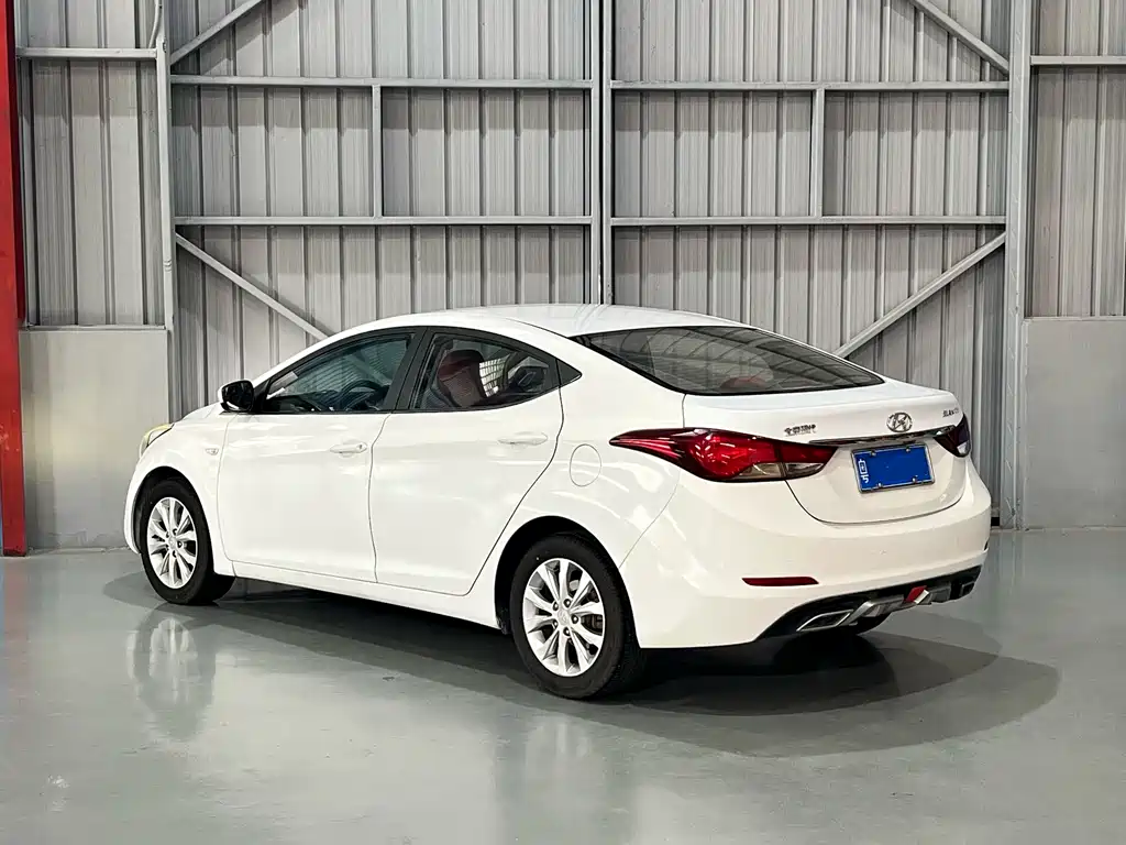 Hyundai Elantra Langdong 2016 — фото 9