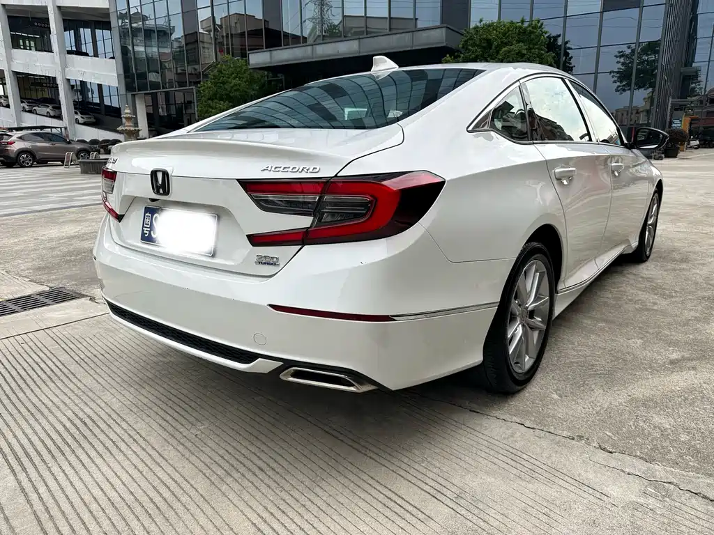 Honda Accord 2022 — фото 3