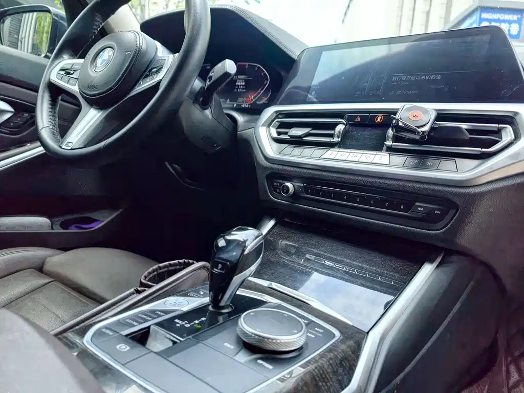 BMW 3 Series 2020 — фото 14