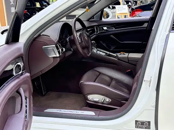 Porsche Panamera 2014