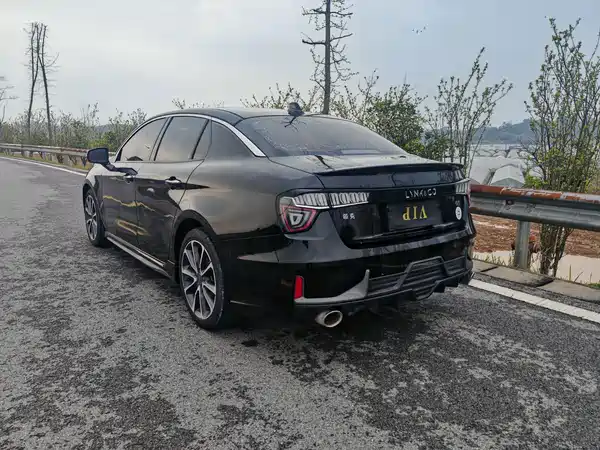 Lynk & Co 03 2019