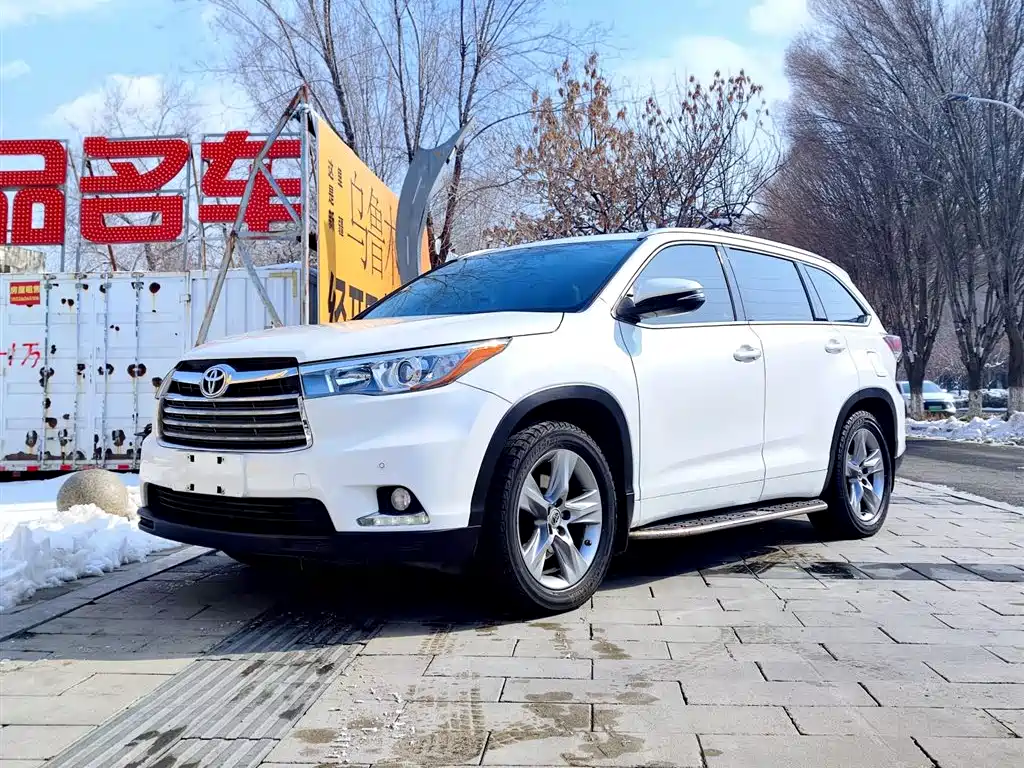 Toyota Highlander 2016 — фото 1