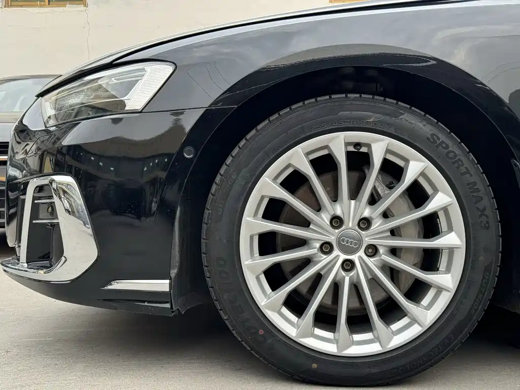 Audi A8 2019
