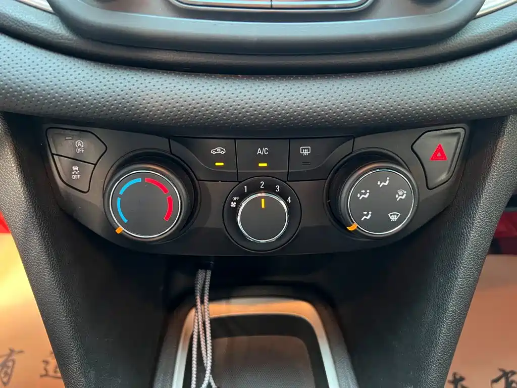 Chevrolet Cruze 2019 — фото 12