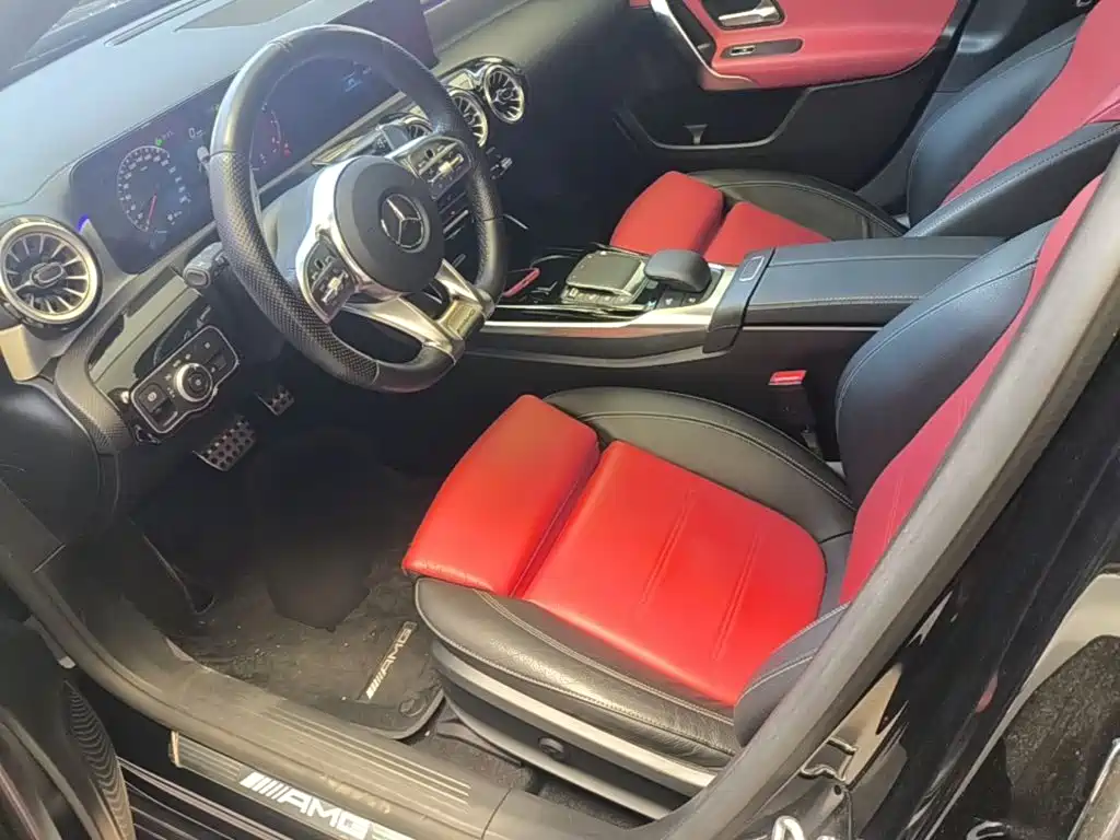 Mercedes-Benz A-Class AMG 2022 — фото 15