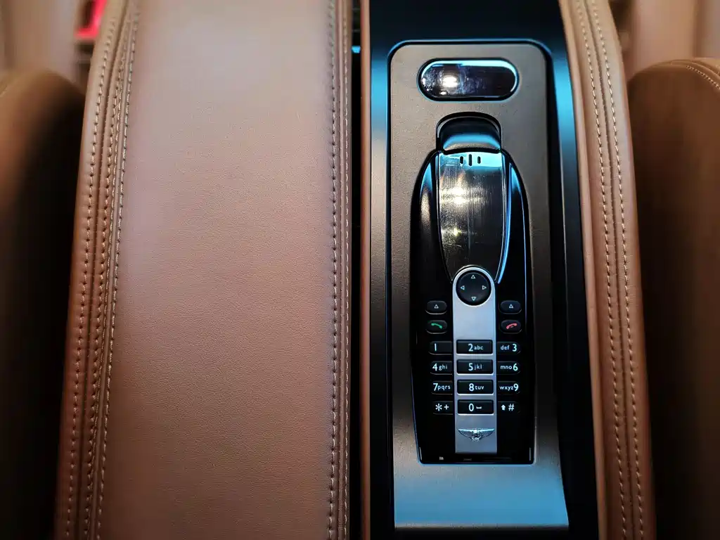 Bentley Mulsanne 2012 — фото 36
