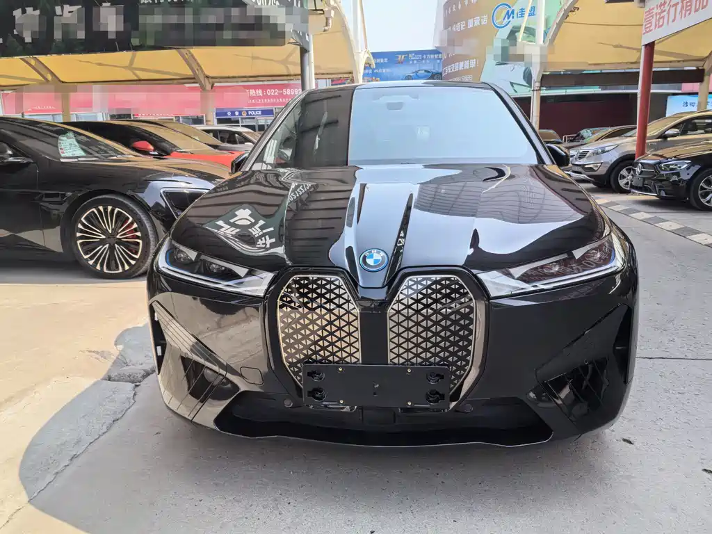 BMW iX 2023