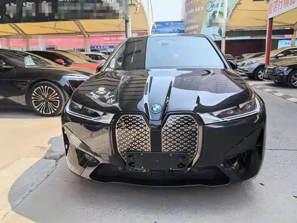 BMW iX 2023