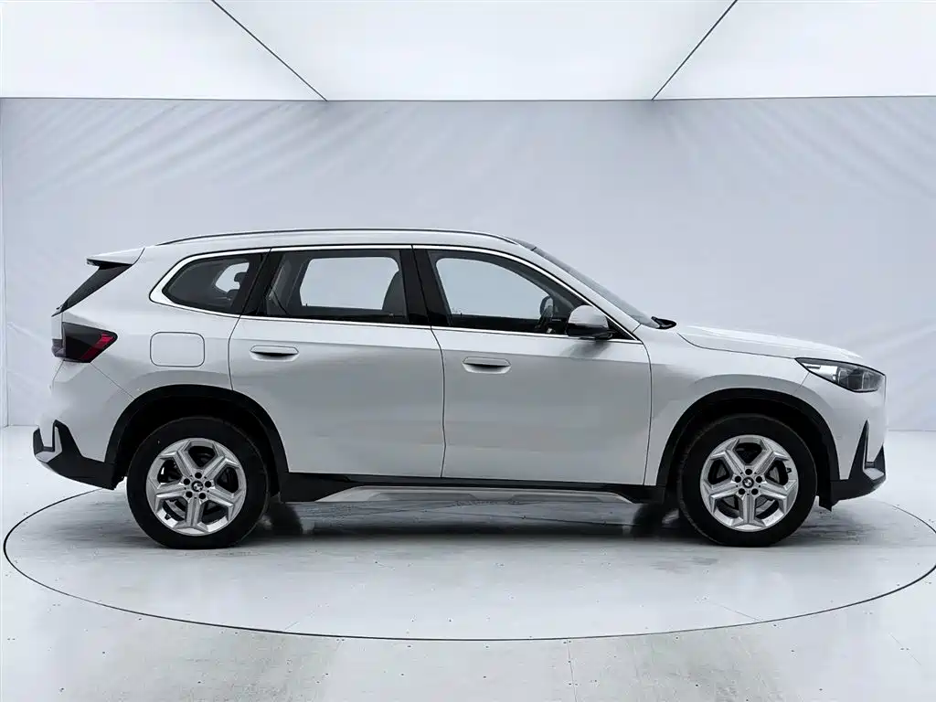BMW X1 2023 — фото 9