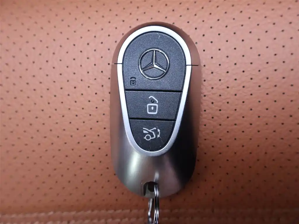 Mercedes-Benz GLC 2023 — фото 25