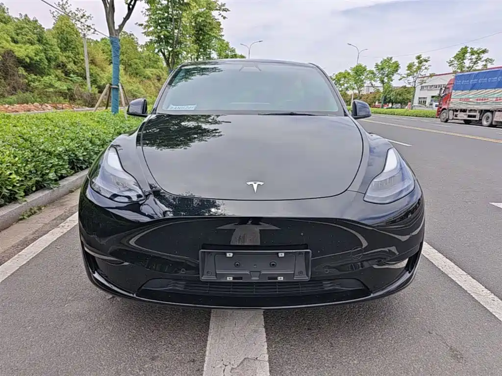 Tesla Model Y 2023 — фото 3