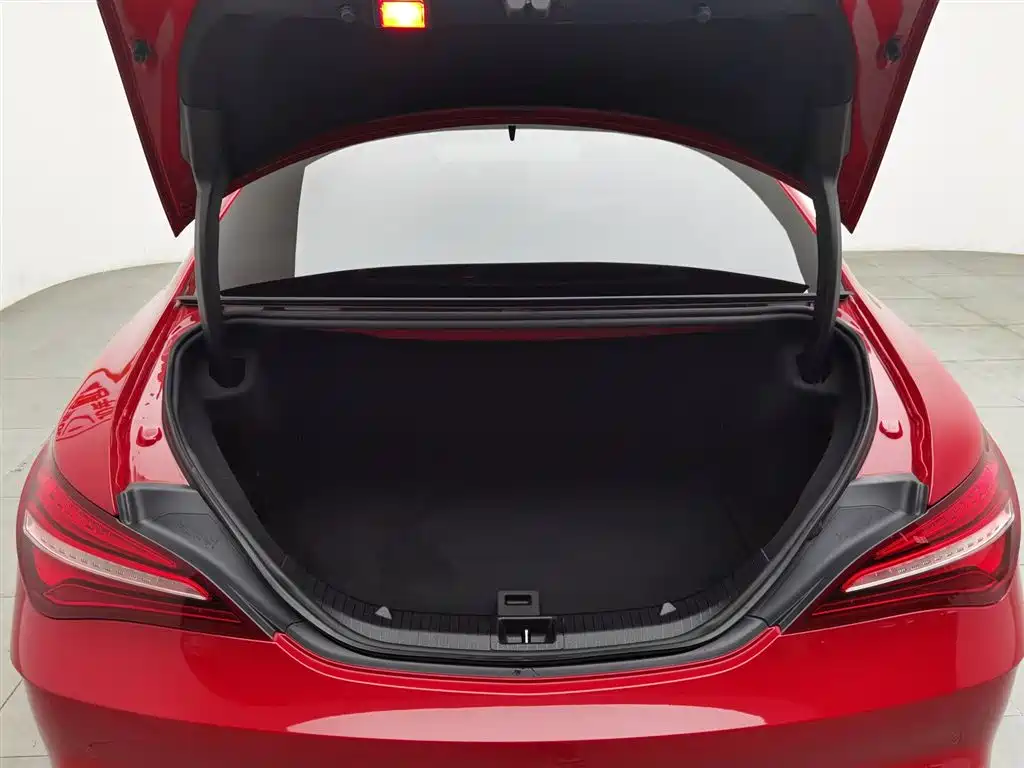 Mercedes-Benz CLA 2018 — фото 16