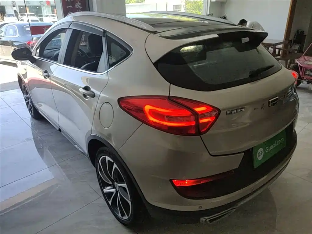 Geely Emgrand GS 2018 — фото 5