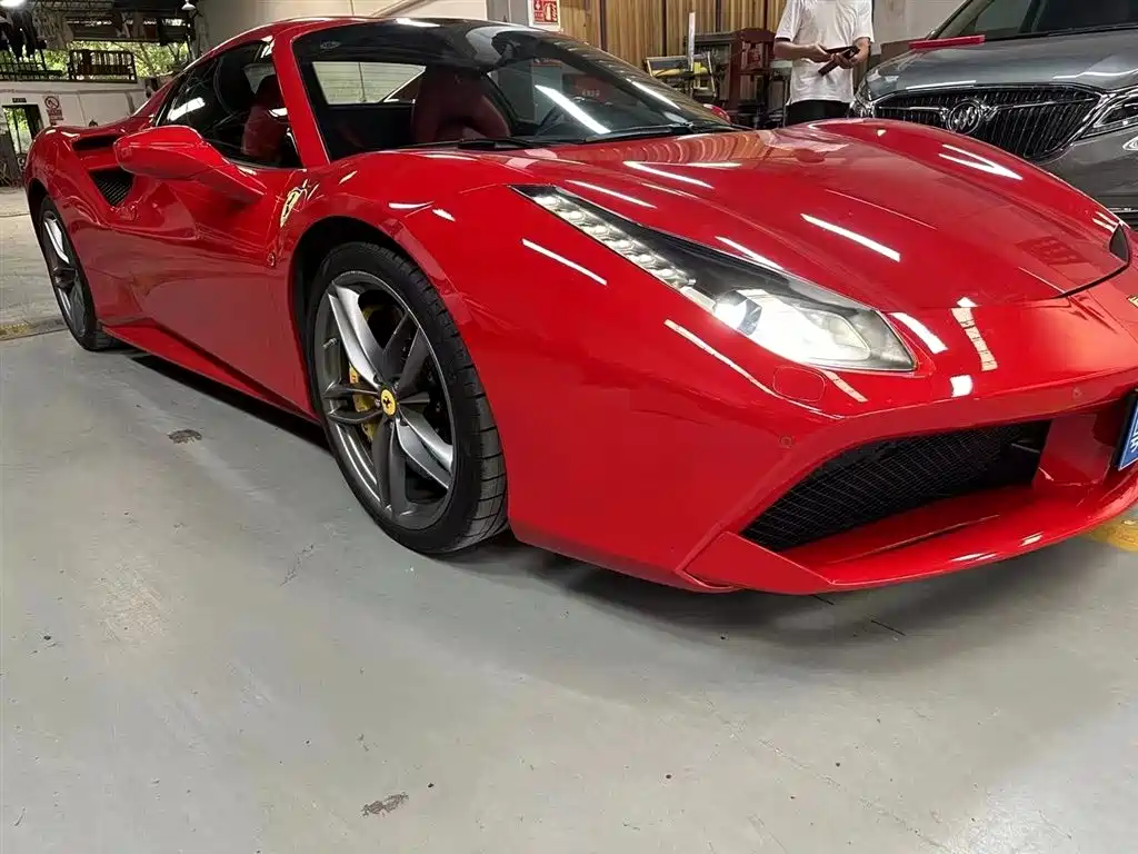 Ferrari 488 2018 — фото 4