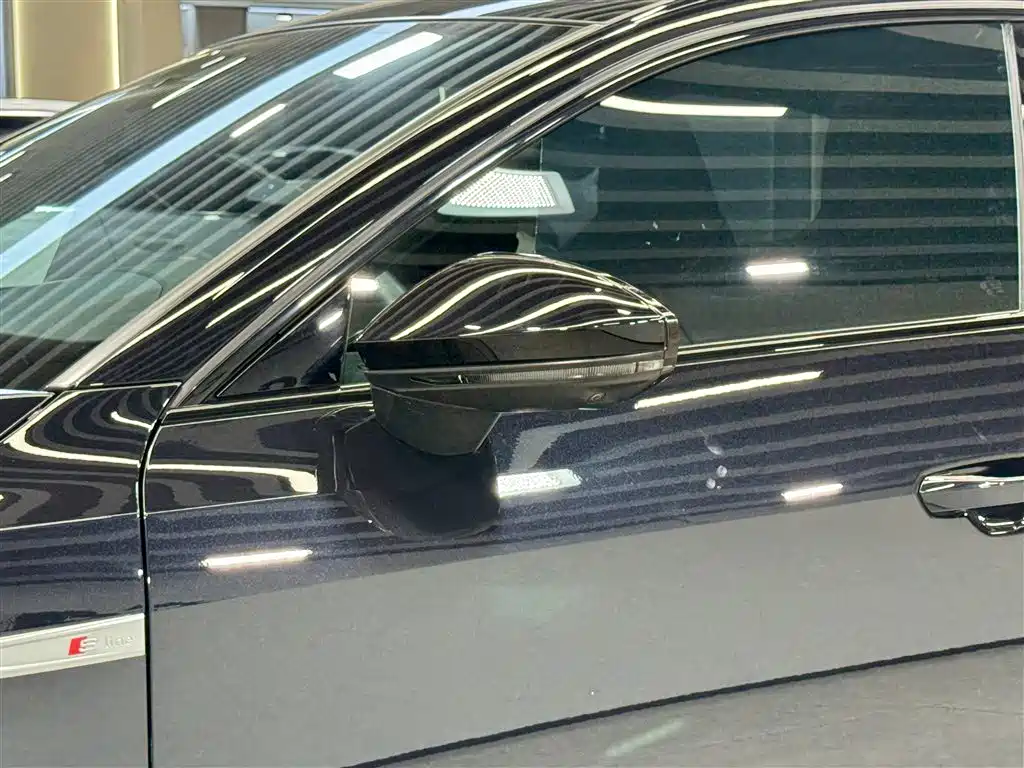 Audi A7L 2024 — фото 12