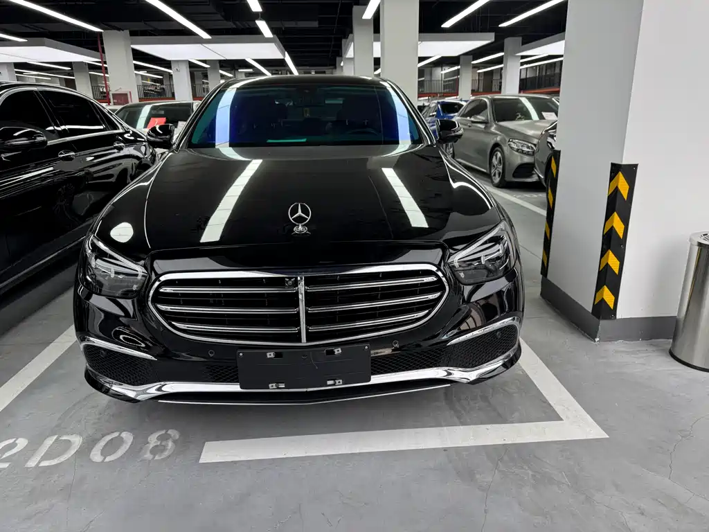 Mercedes-Benz E-Class 2023 — фото 2