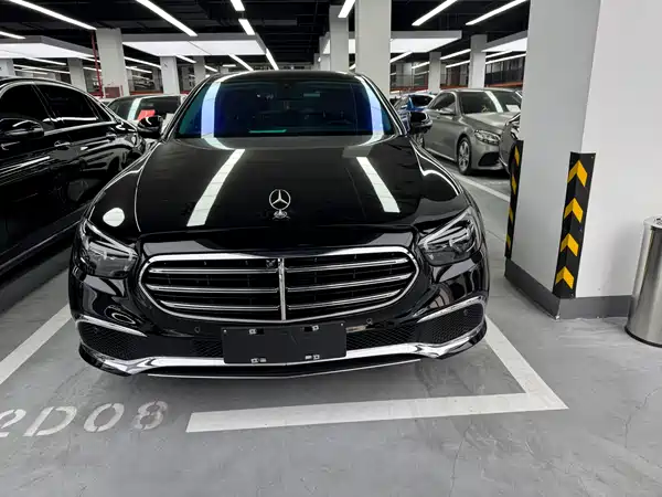 Mercedes-Benz E-Class 2023