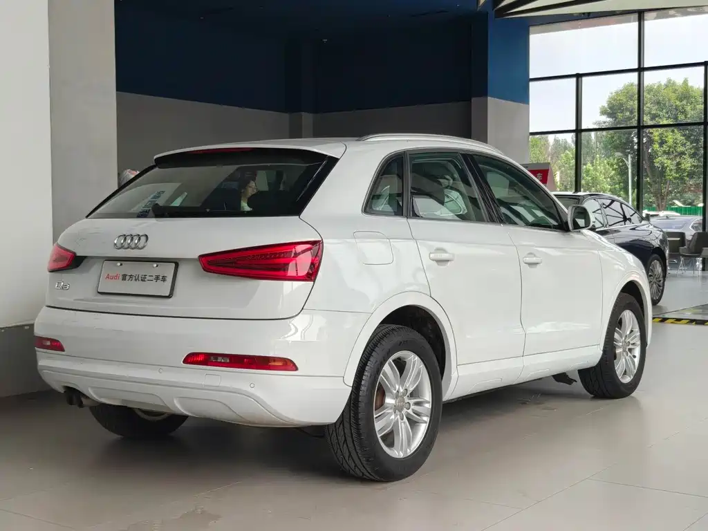 Audi Q3 2015