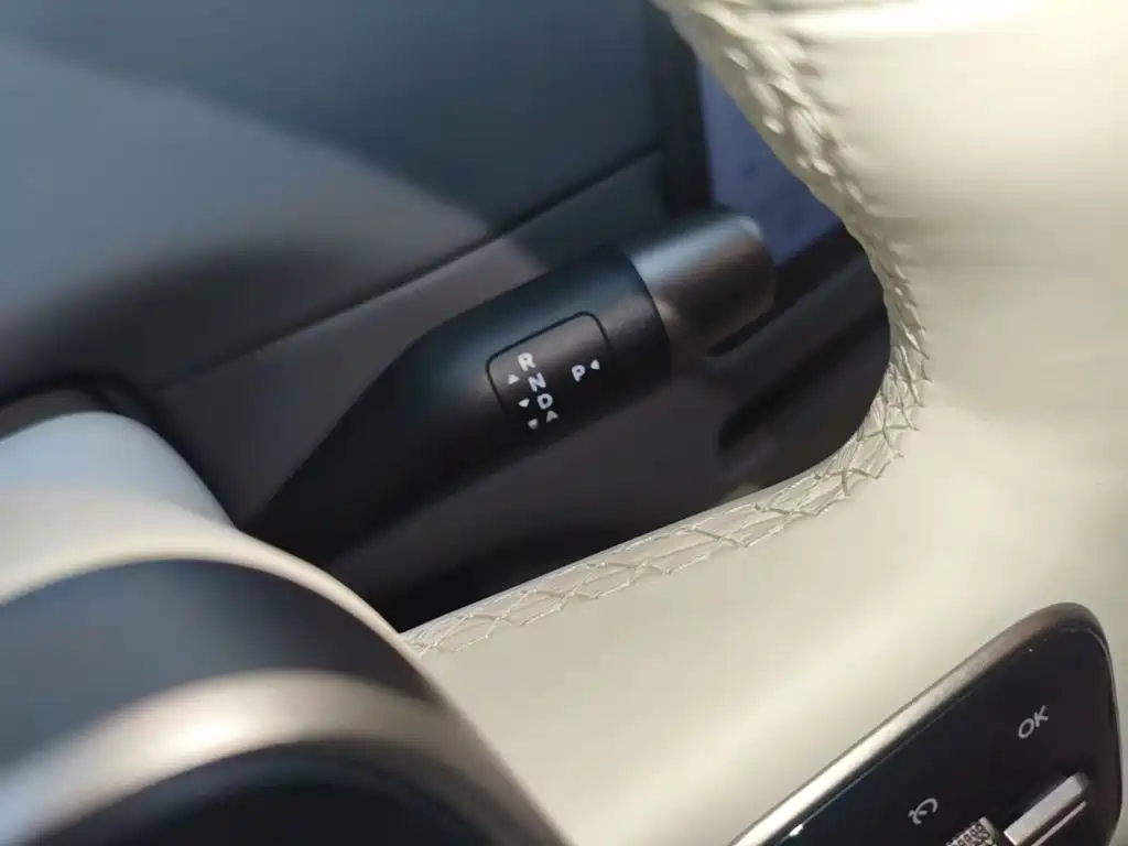 Li Auto i8 2025 — фото 14