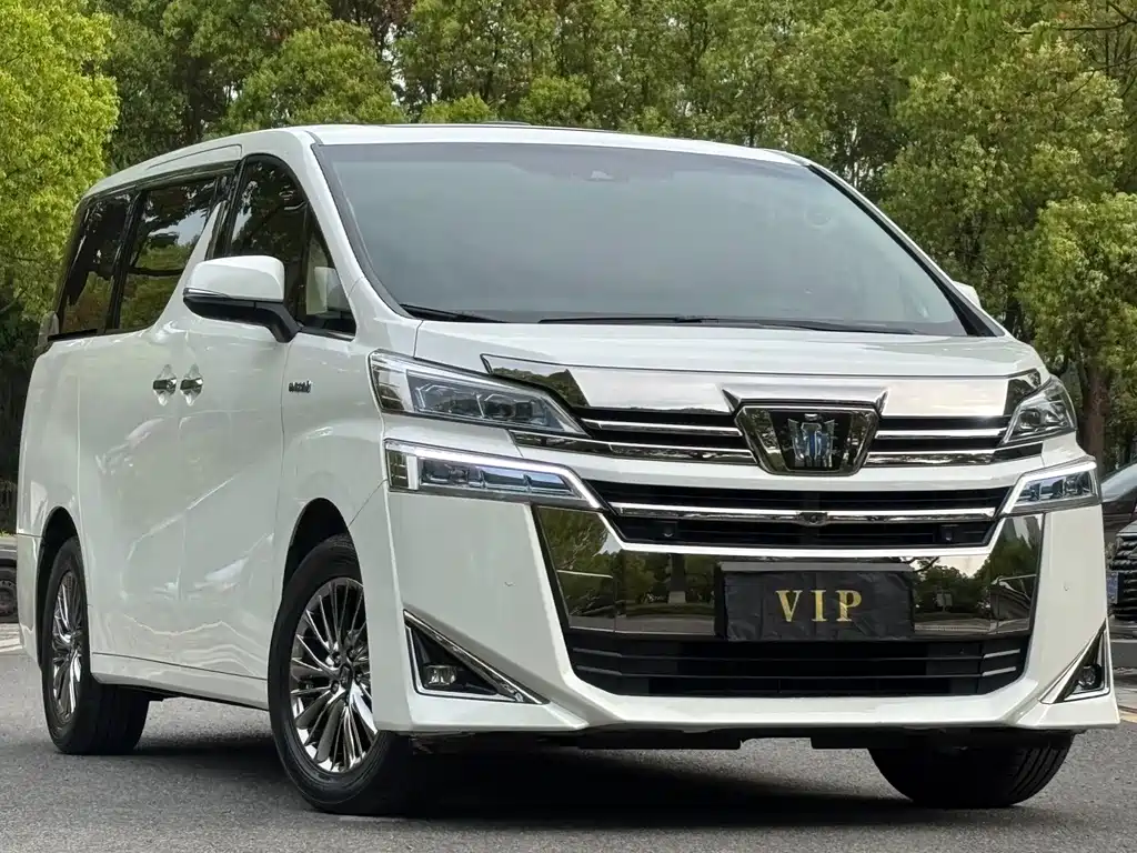 Toyota Vellfire 2023 — фото 3