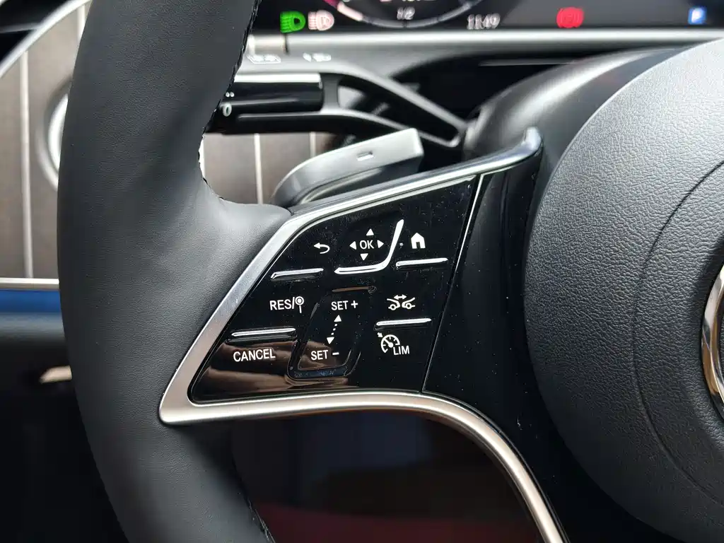 Mercedes-Benz E-Class 2025 — фото 34