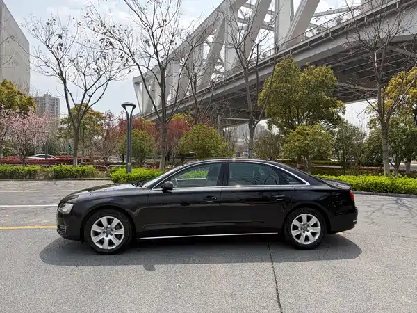 Audi A8 2013