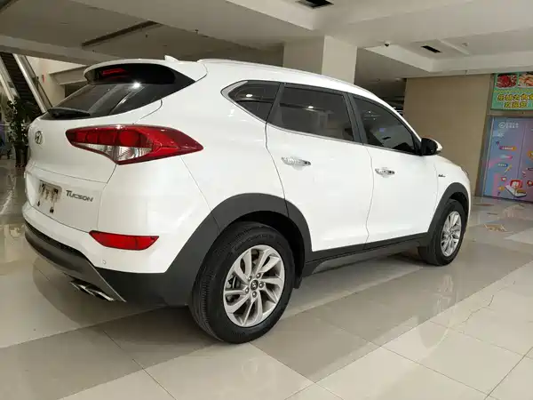 Hyundai Tucson 2015