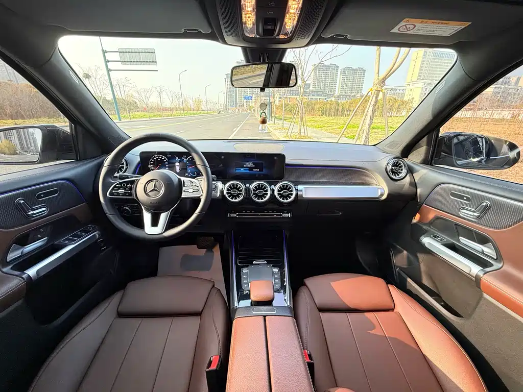 Mercedes-Benz GLB 2023 — фото 13
