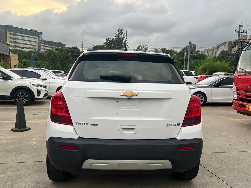 Chevrolet Trax 2016 — фото 11