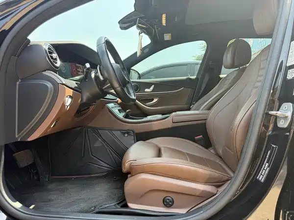 Mercedes-Benz E-Class 2022