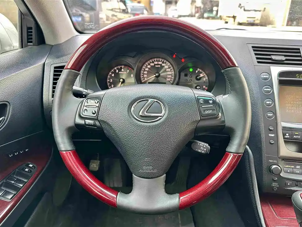 Lexus GS 2005 — фото 13