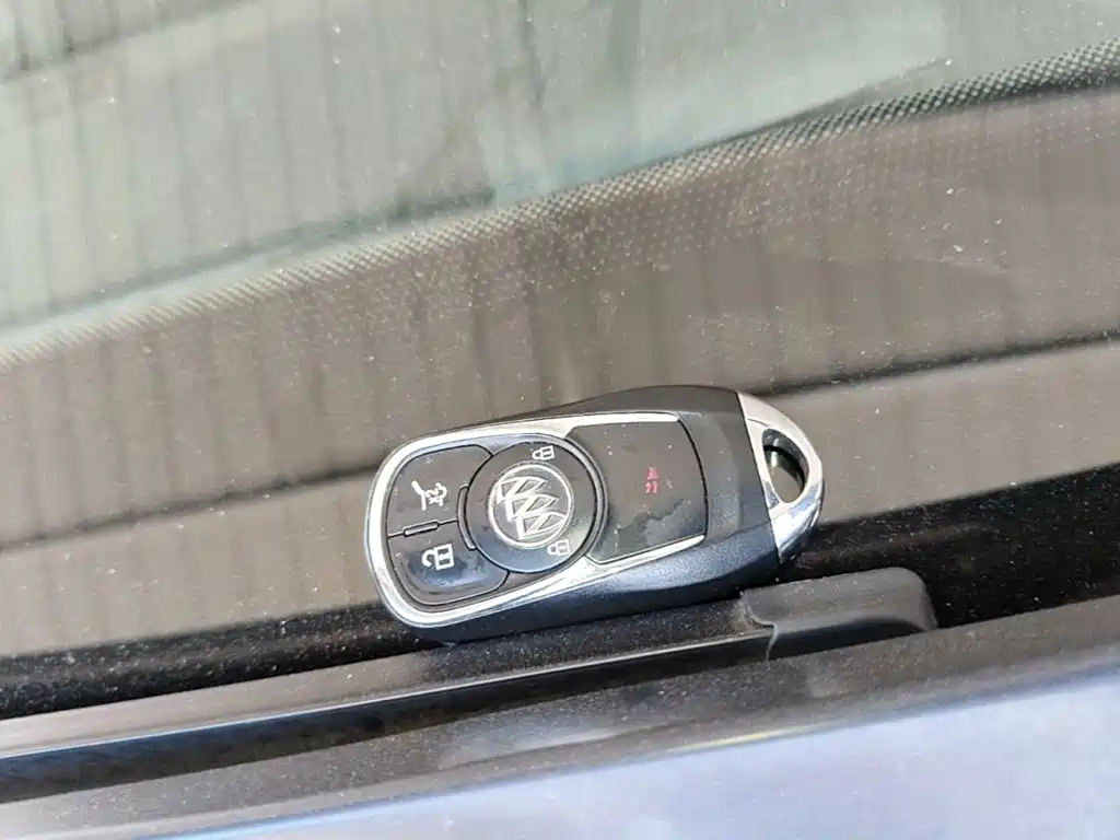 Buick Envision Plus 2018 — фото 9