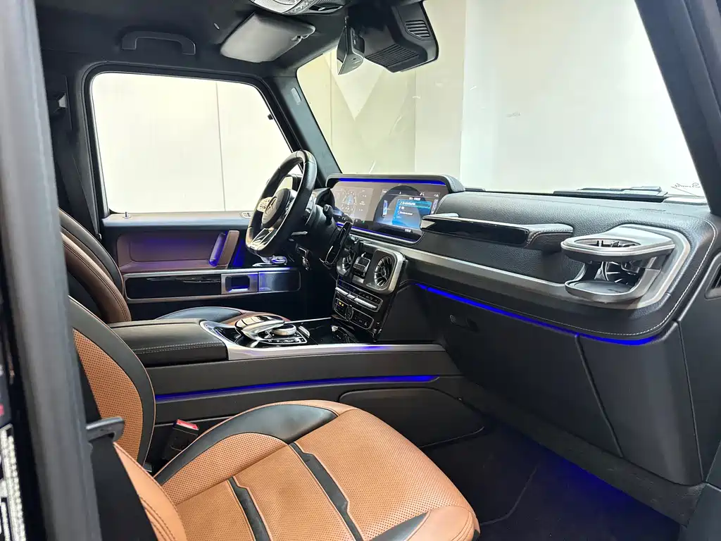 Mercedes-Benz G-Class AMG 2018 — фото 11