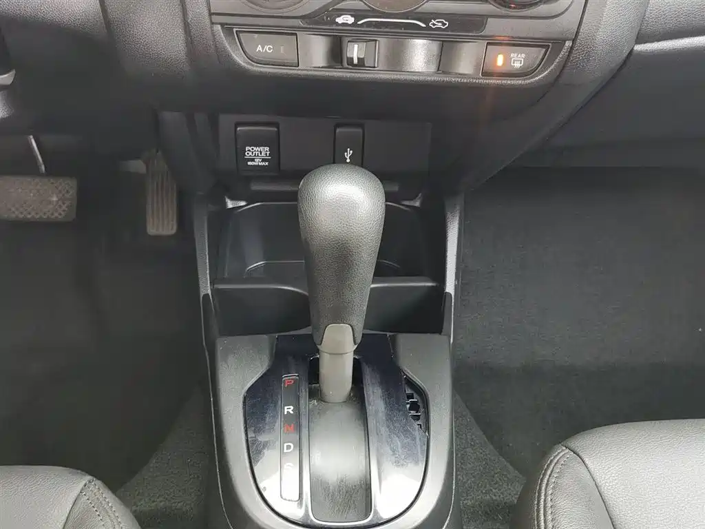 Honda Fit 2016 — фото 13